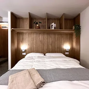  Apartment Unique Living Born &